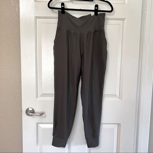 Old Navy Power Soft Joggers Size Medium